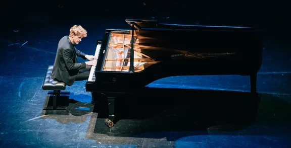 Jan Lisiecki Braunschweig 2026 Concert by Sören L. Schirmer-10.jpg