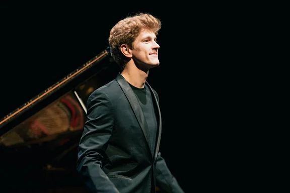 Jan Lisiecki Braunschweig 2026 Concert by Sören L. Schirmer-3.jpg